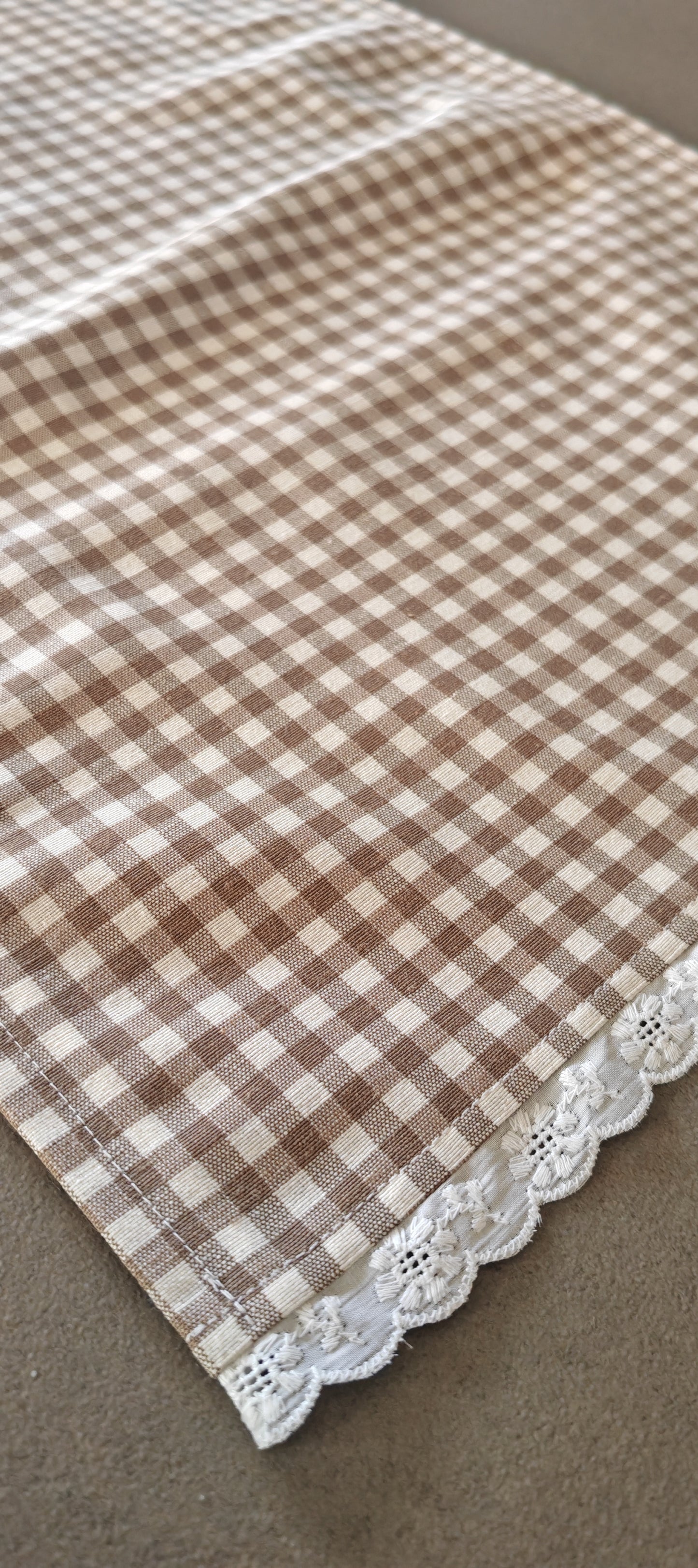 Tovaglietta colazione Vichy con pizzo – fatta a mano in cotone – personalizzabile