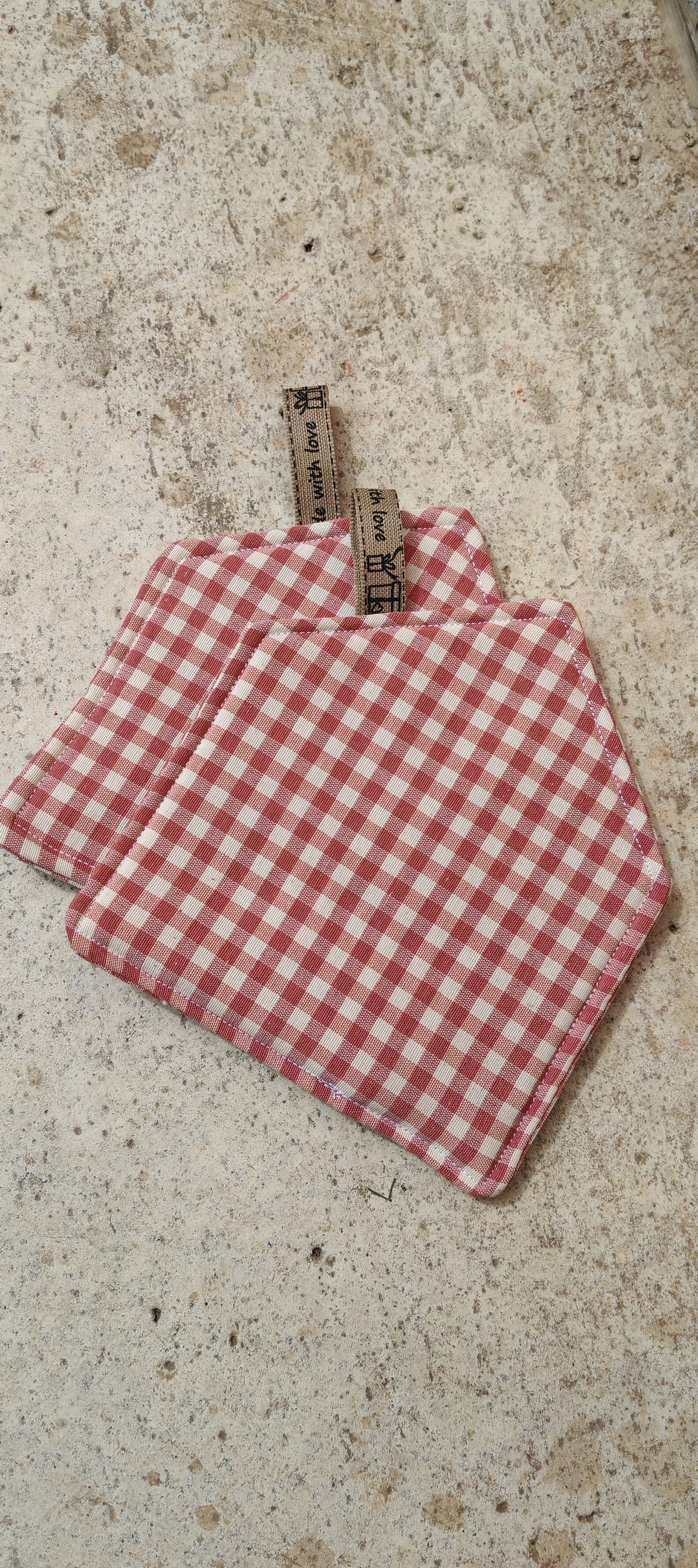 Coppia presine vichy fragola fatte a mano in cotone